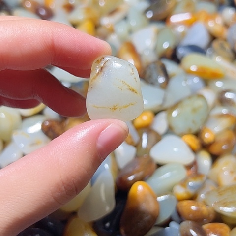 和田玉（糖玉）未镶嵌颈饰7.7克