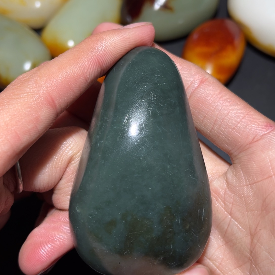 和田玉未镶嵌珠宝奇石