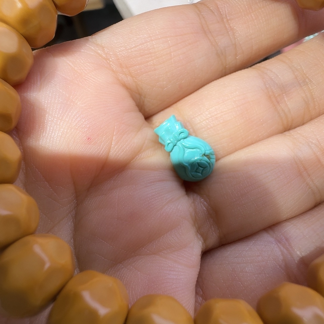 蔓***华吊坠猴头核桃猴头