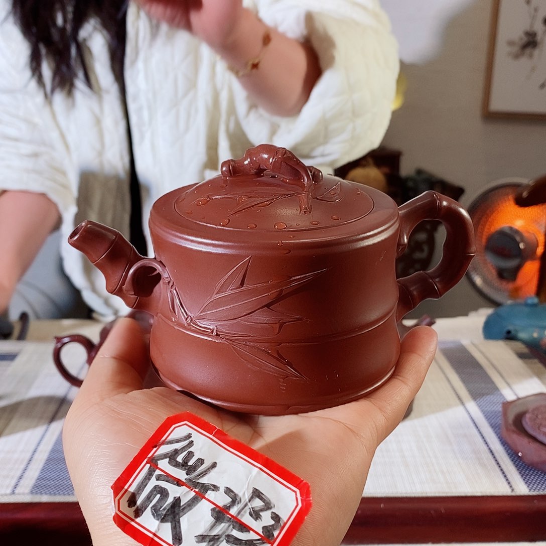 紫砂茶壶宜兴紫砂壶在哪里上班呀