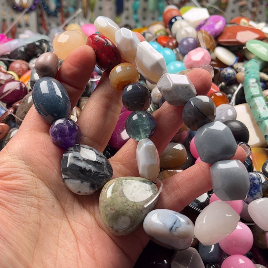 石英质玉珠宝奇石未镶嵌图