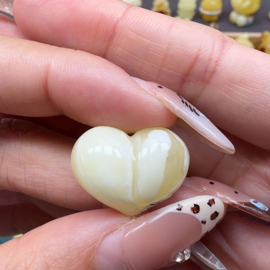 琥珀未镶嵌裸石蜜蜡