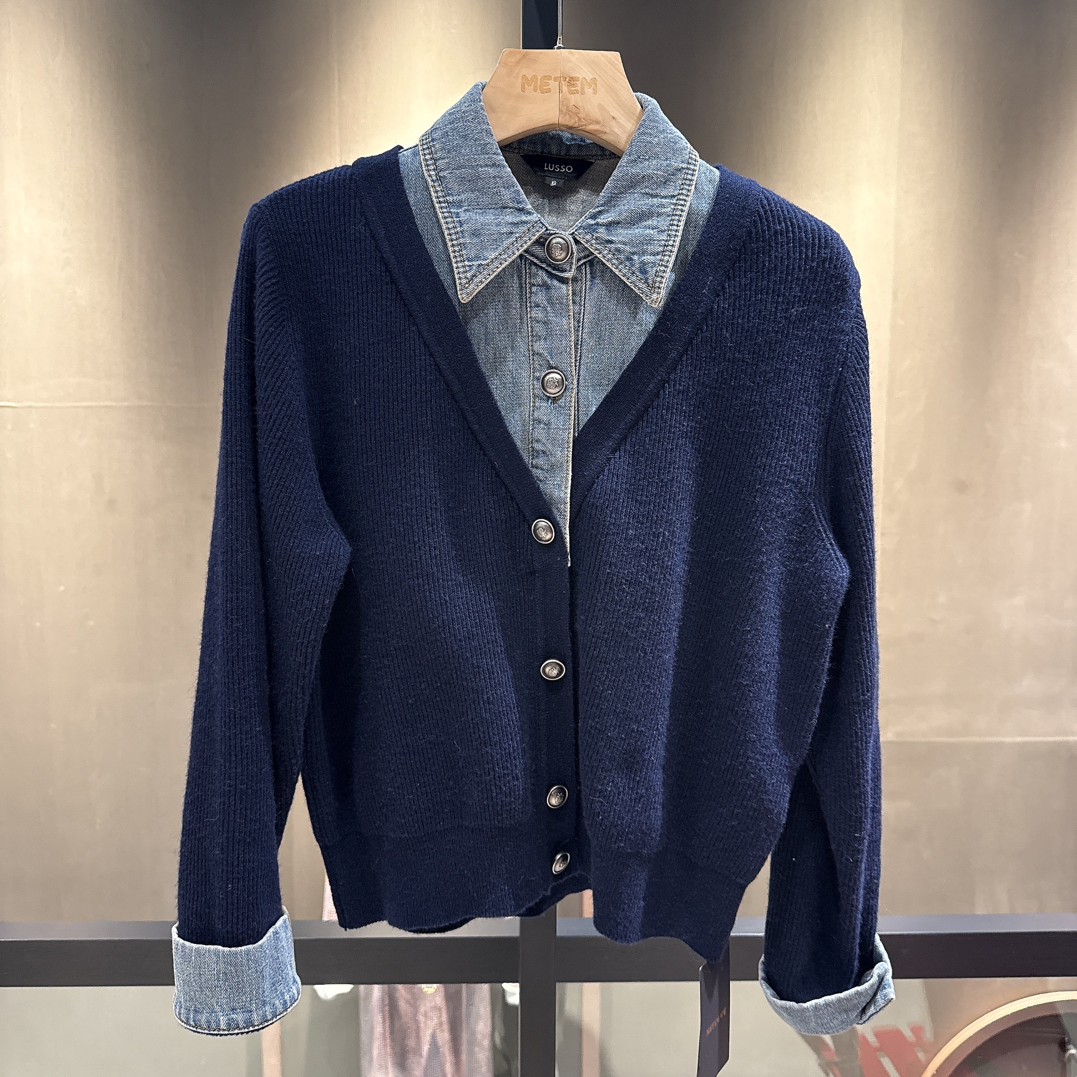 时尚百搭新款牛仔拼接针织假两件开衫女士秋冬适用