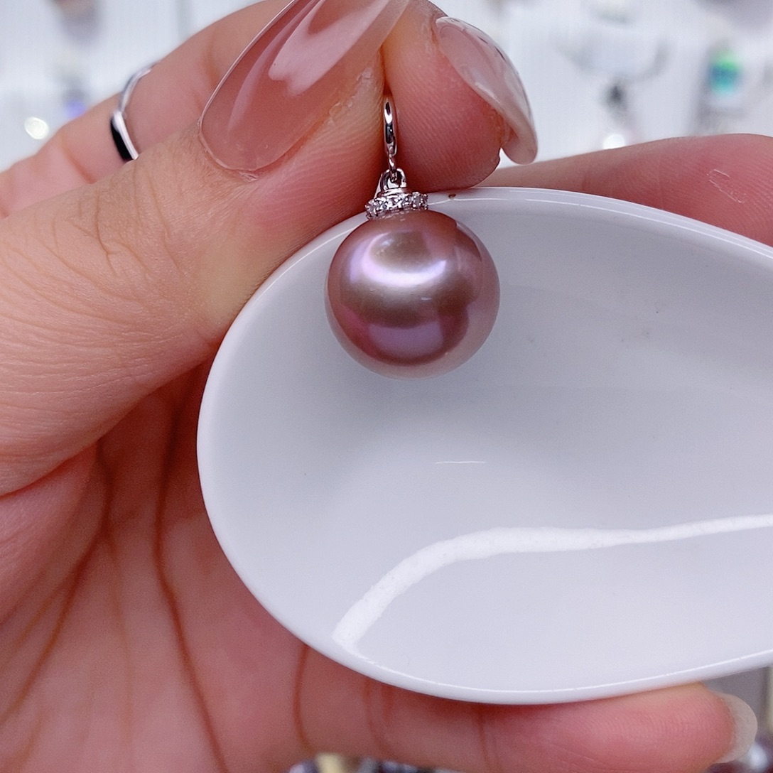 淡水珍珠吊坠(赠链)银S925镶嵌