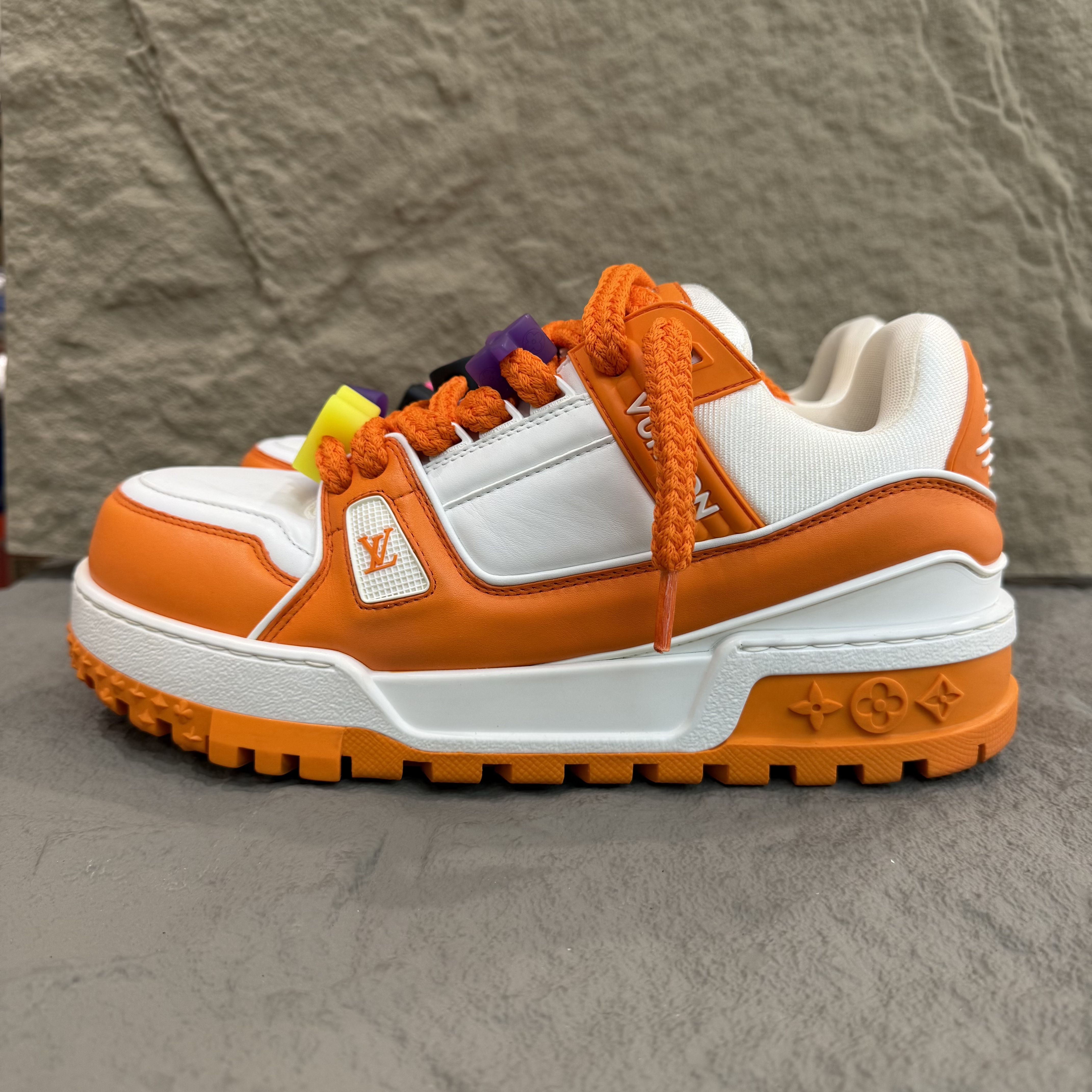 未使用 LouisVuitton/路易威登 Lv Trainer Maxi白橙胖丁42.5码