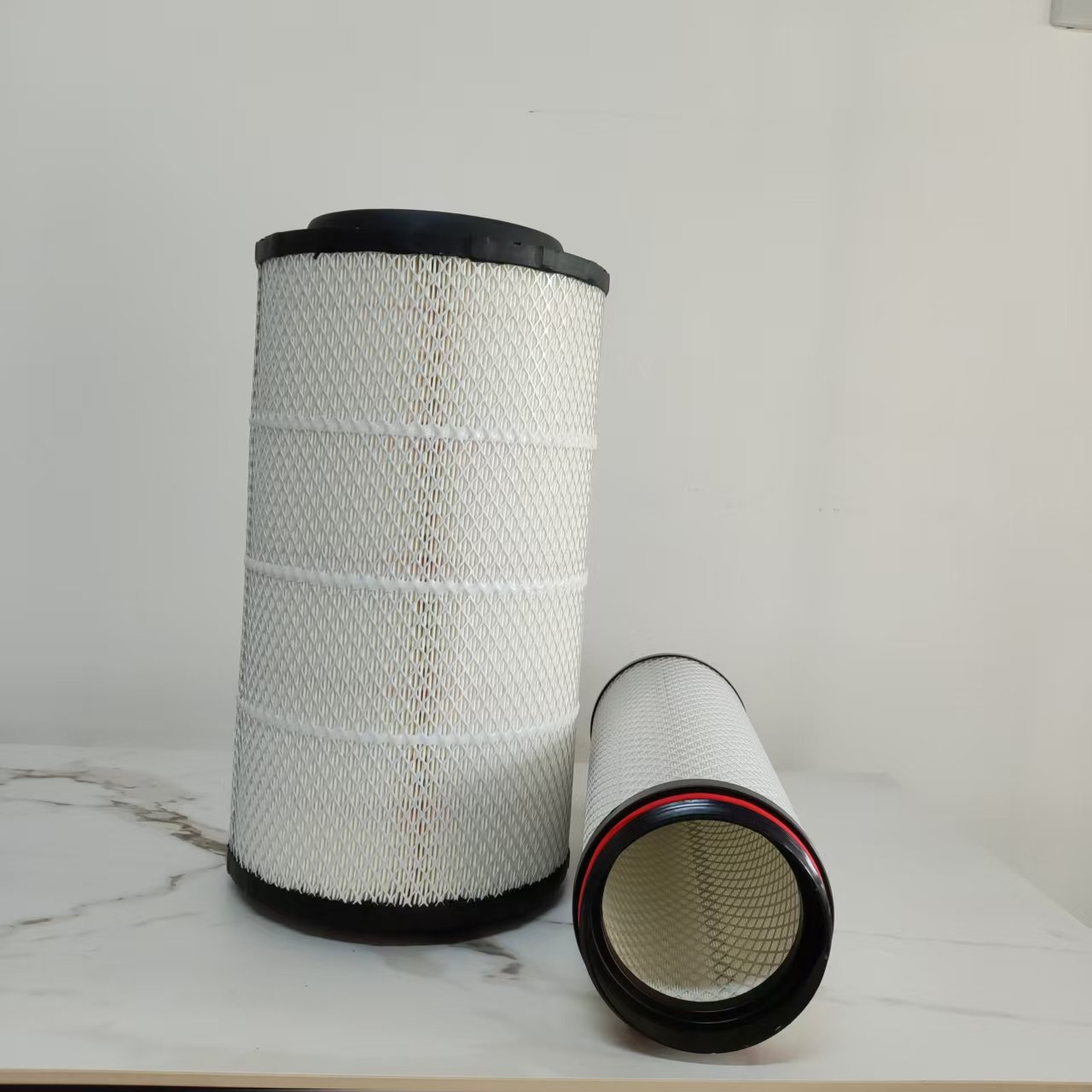 K2747纳米省油王适用汕德卡C7H豪沃TX，T5G浩瀚N7G曼发动机滤清器