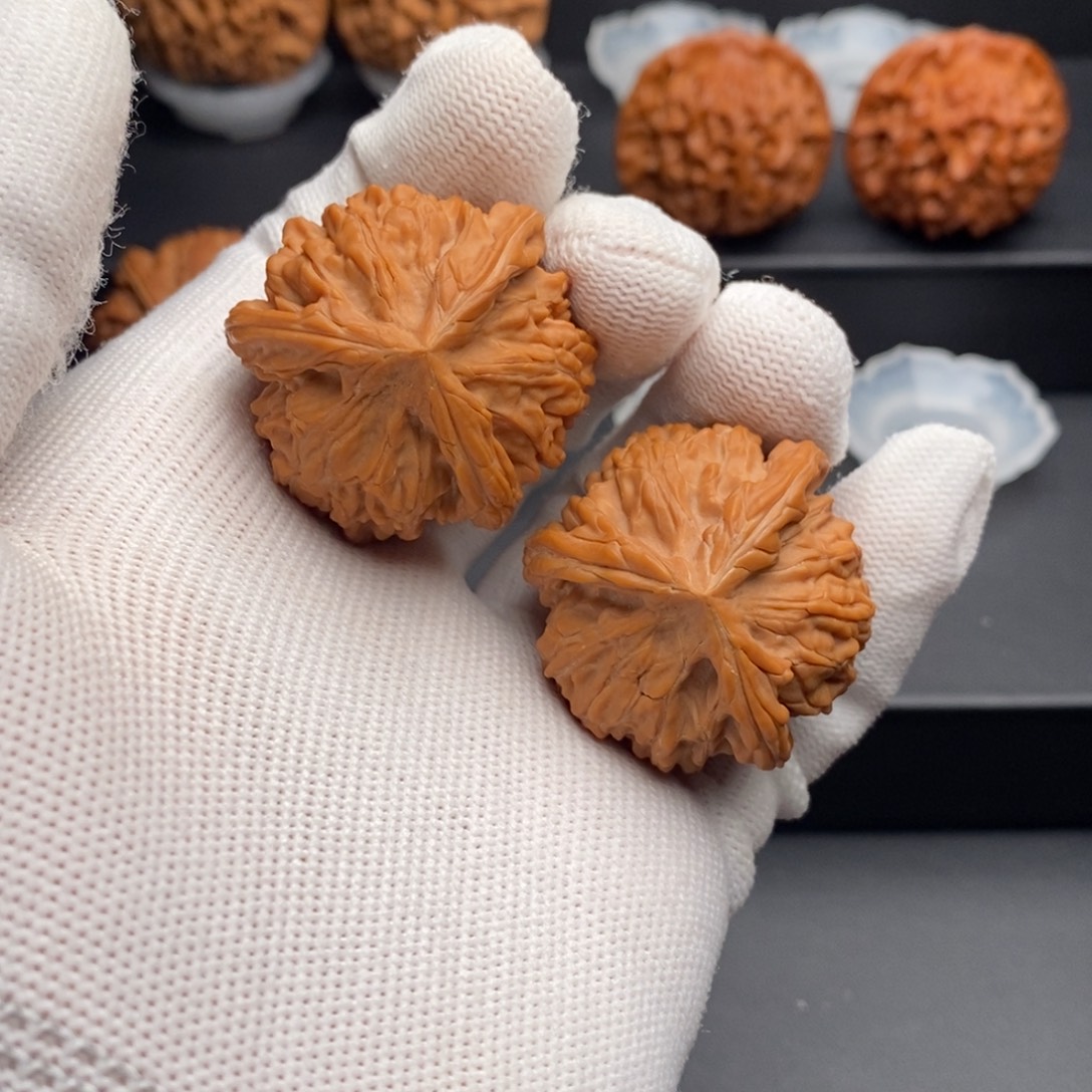 转***念文玩核桃把件37*37*37御龙三棱