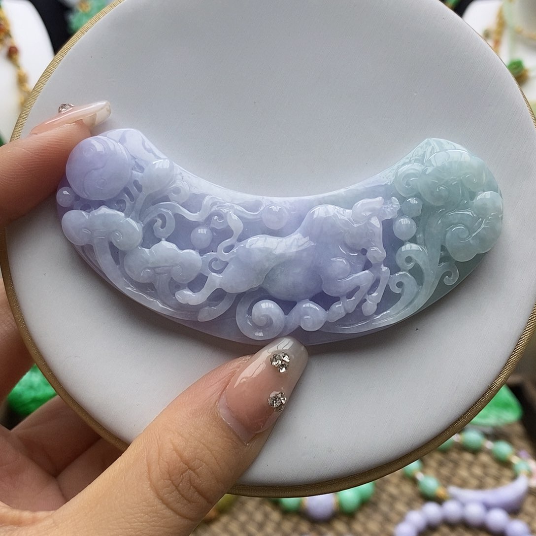 翡翠颈饰未镶嵌天然