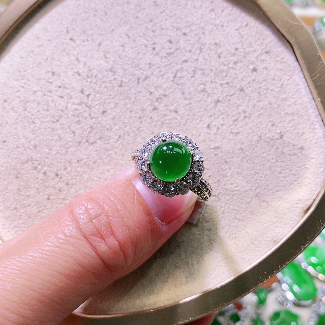 【闪购商品】翡翠挂件未镶嵌裸石