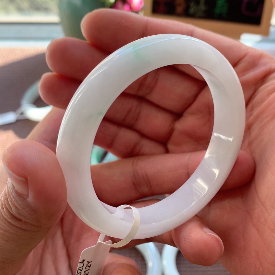 翡翠手镯未镶嵌1号