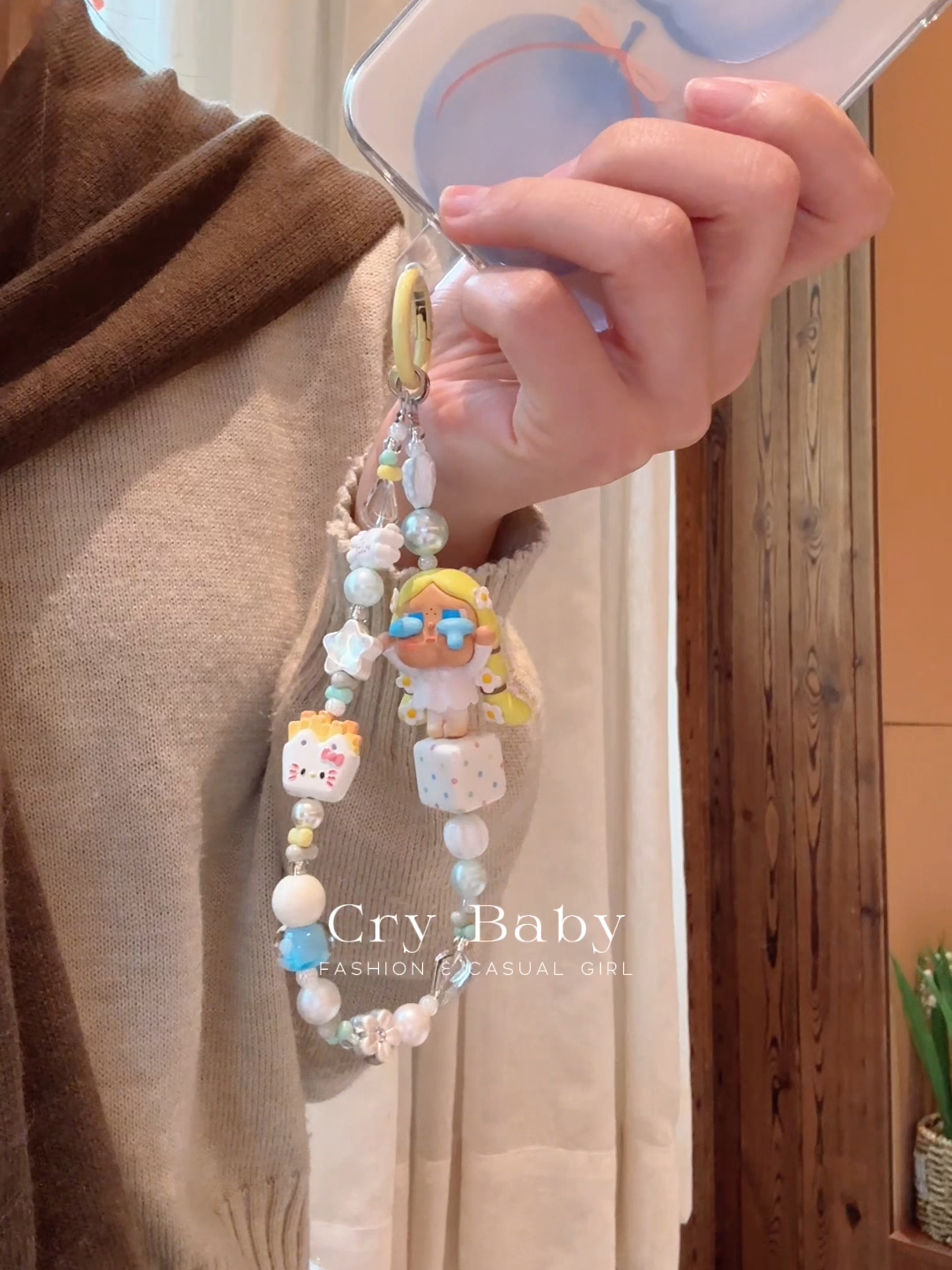 【改娃】金发女孩哭娃潮玩手机壳挂件饰品挂饰创意个性可爱手机链