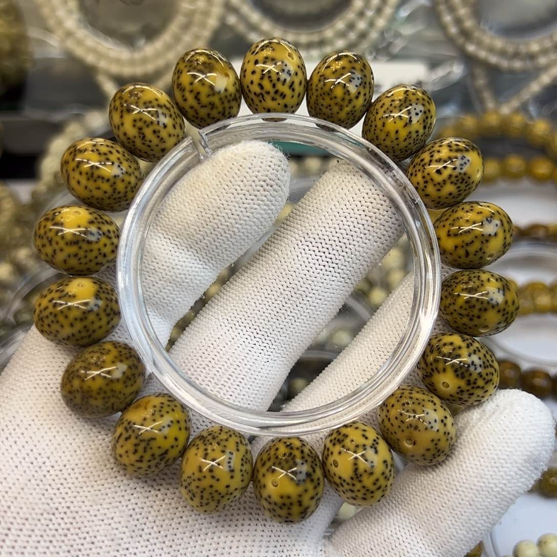 星月菩提手串鸡油黄玄月苹果圆16✖️13