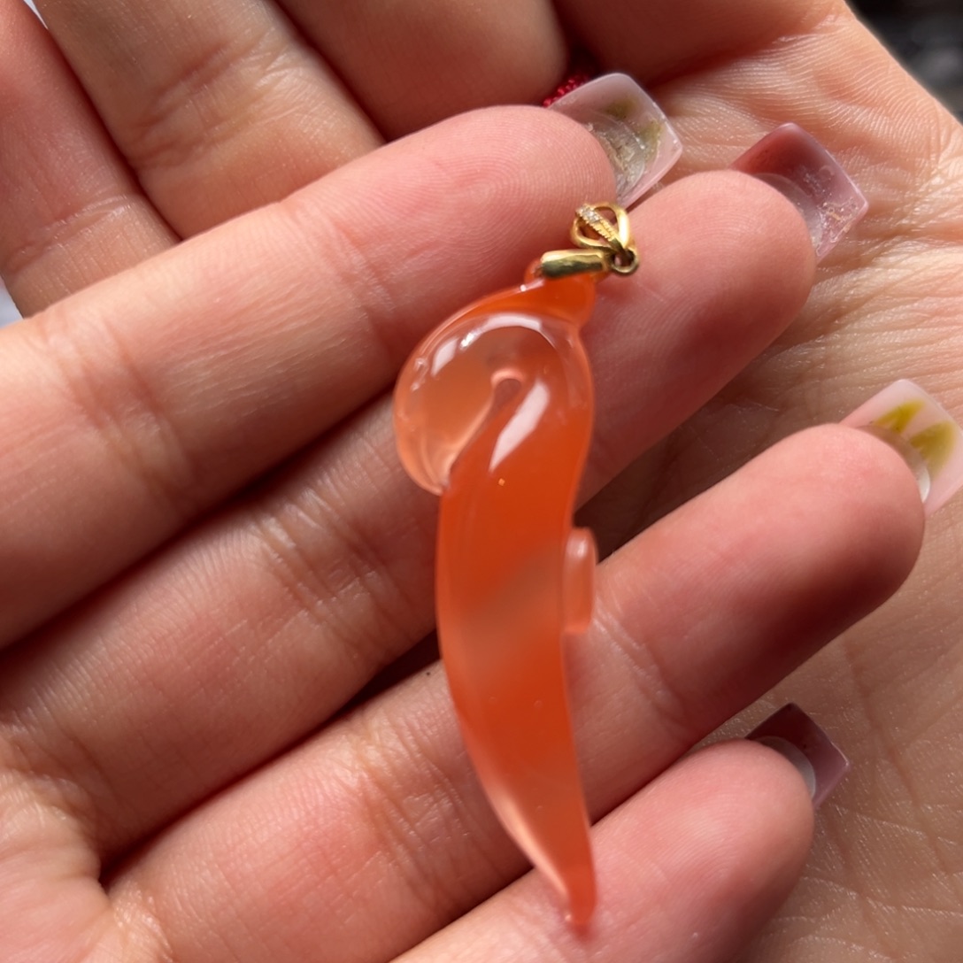 南红玛瑙吊坠(不含链)18K金镶嵌