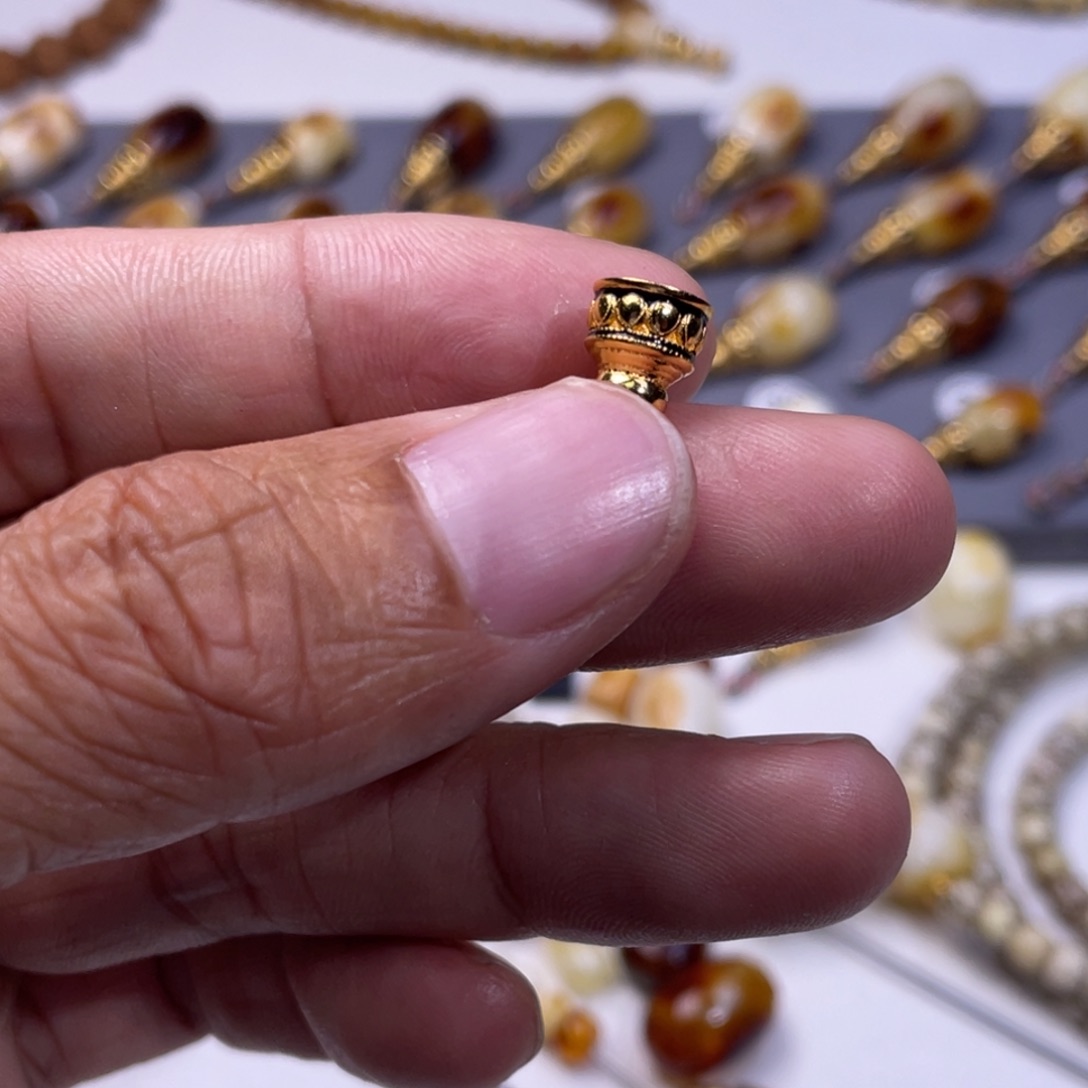 琥珀未镶嵌裸石蜜蜡