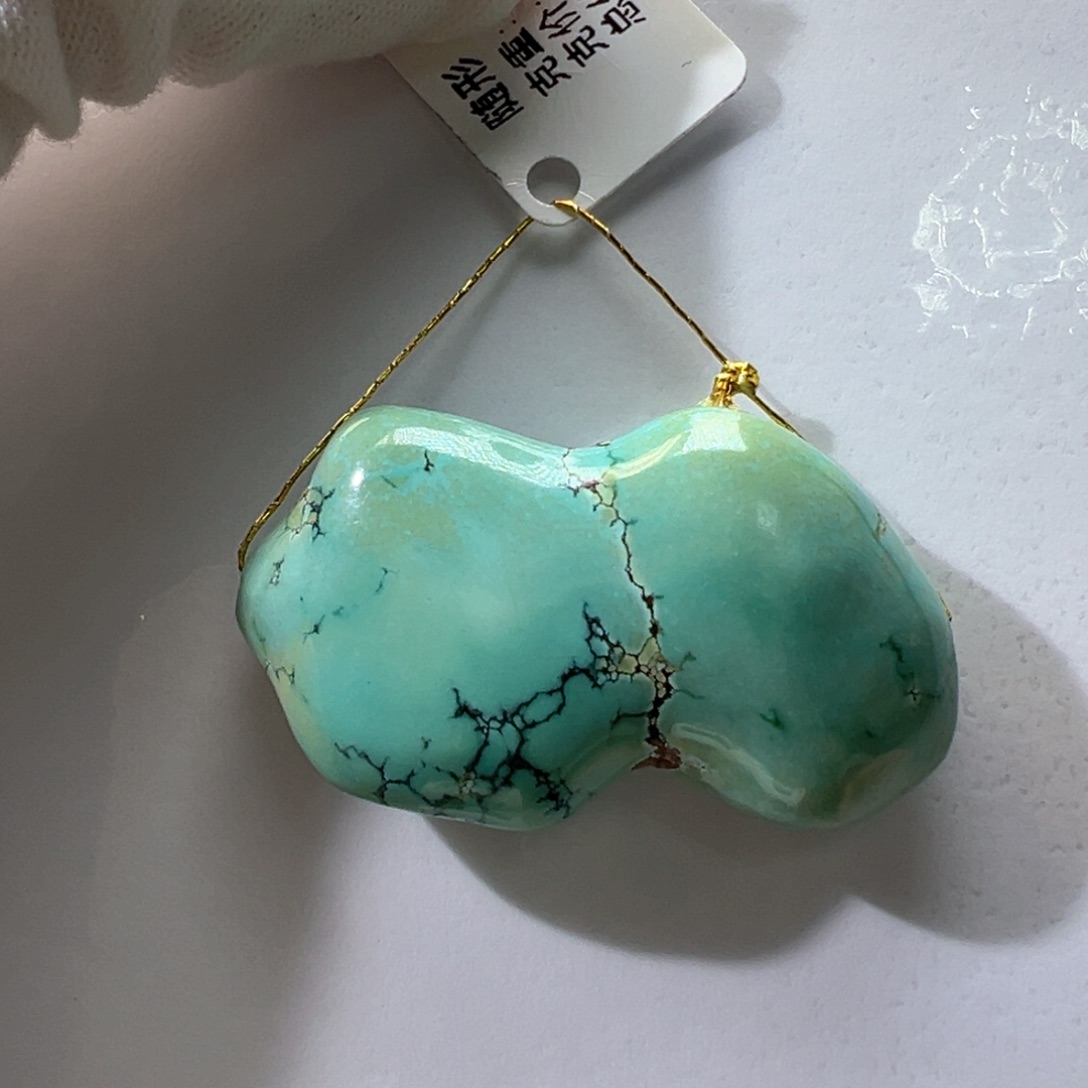 绿松石未镶嵌挂件