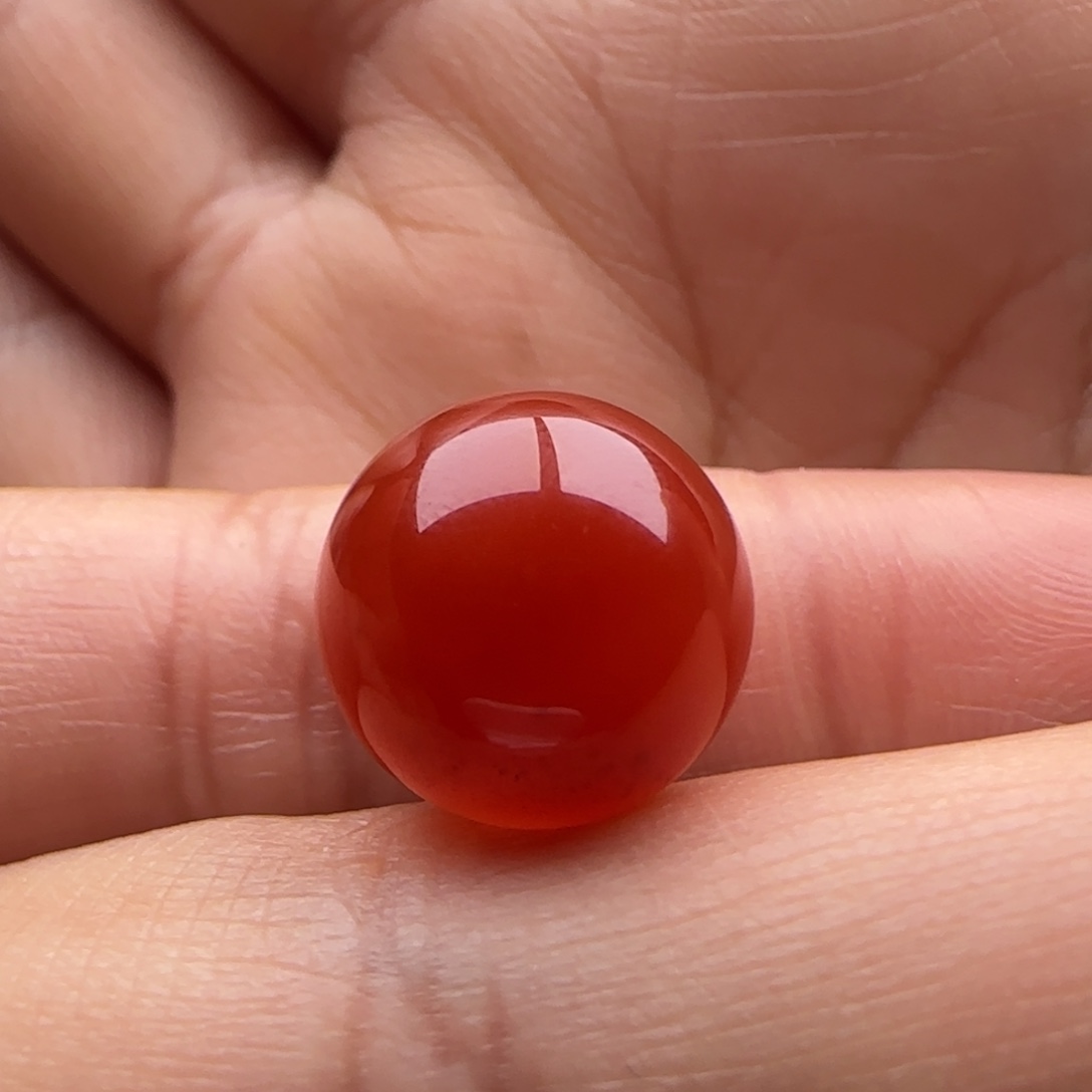 南红玛瑙圆珠13.7未镶嵌矿点