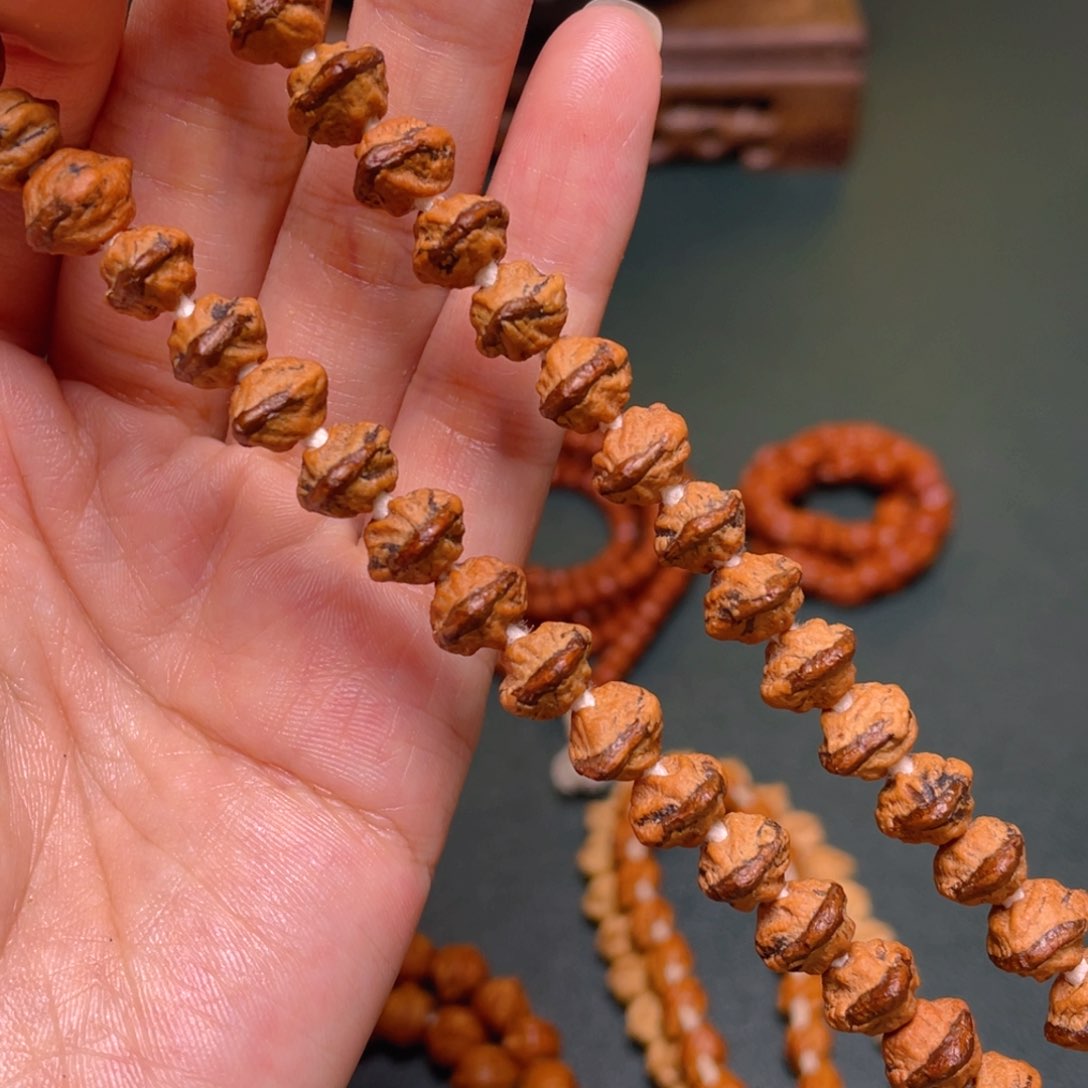 柏香籽/百香籽手串刺忙