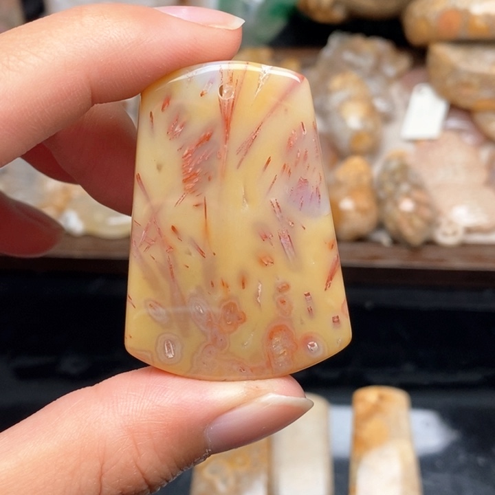 硅化珊瑚（珊瑚玉）手镯未镶嵌