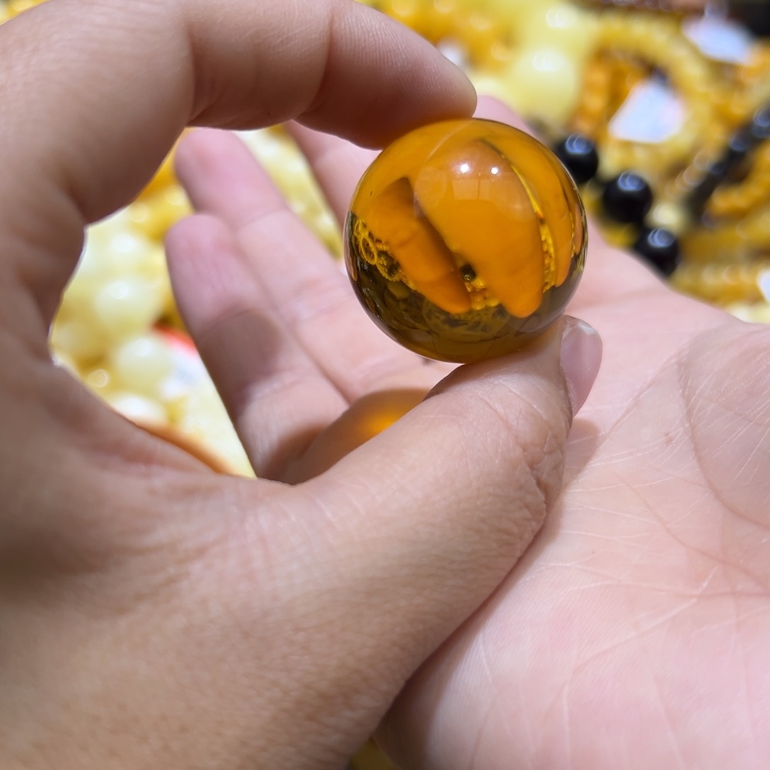琥珀珠宝奇石未镶嵌
