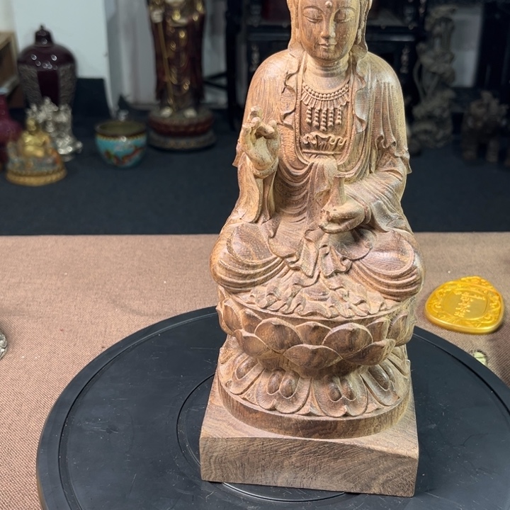 精品摆件工艺品等