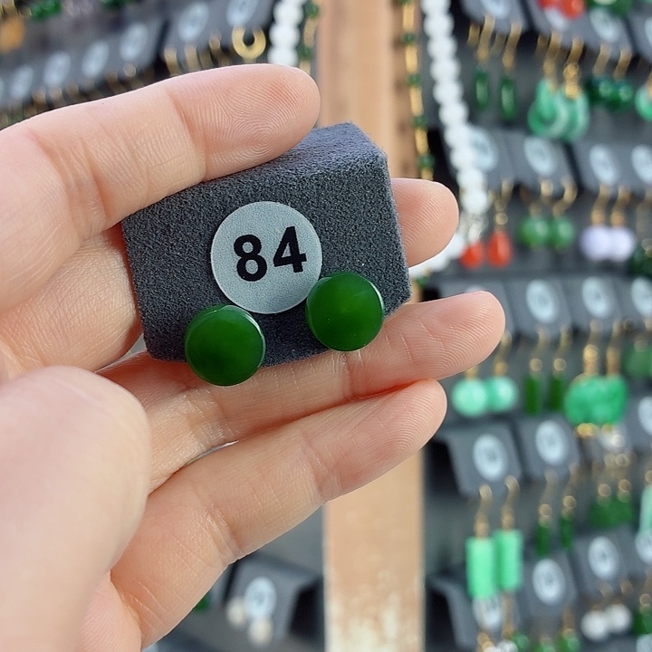 和田玉18K金镶嵌耳饰