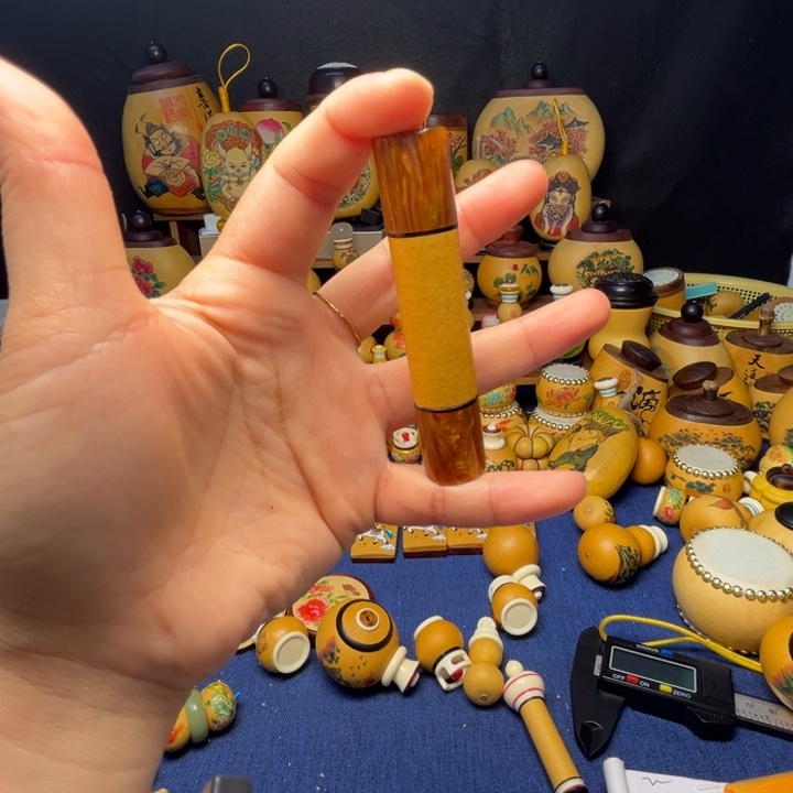 大叶紫檀（黑酸枝木类）