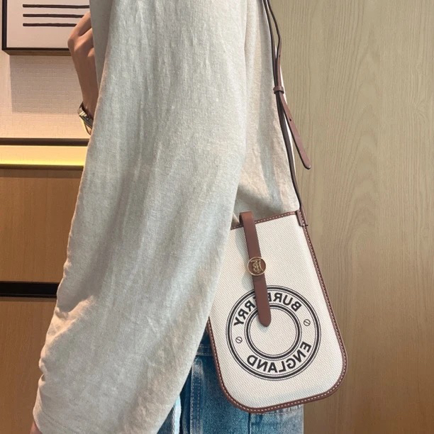 95新 BURBERRY/博柏利 冰冰中古/BURBERRY/ 帆布斜挎包