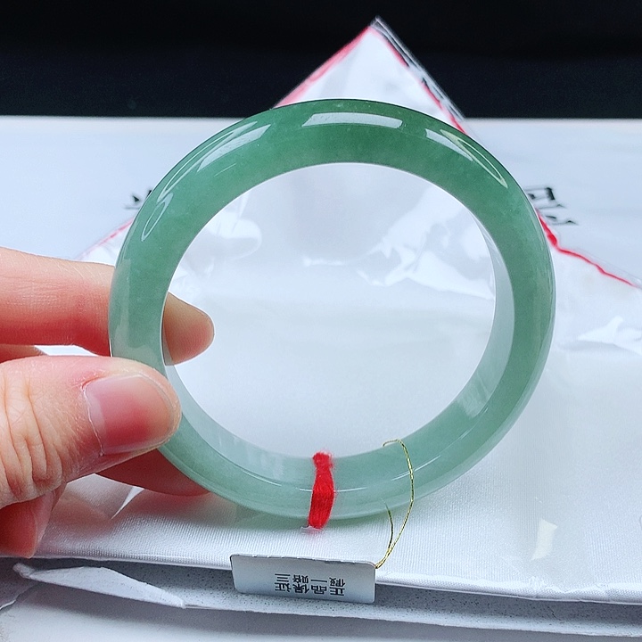 翡翠手镯未镶嵌59➕圈口