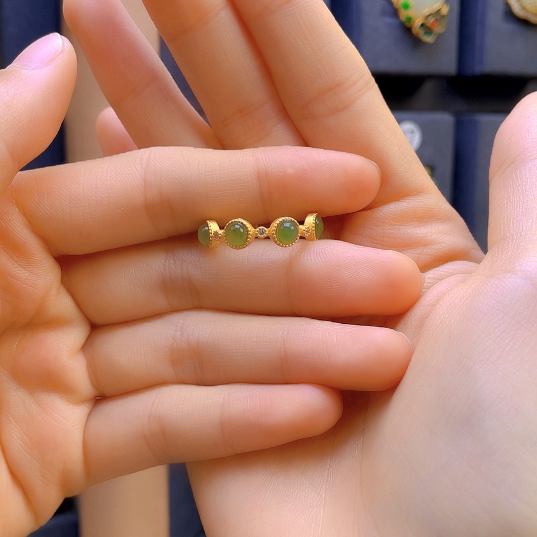 和田玉戒指银S925镀金镶嵌