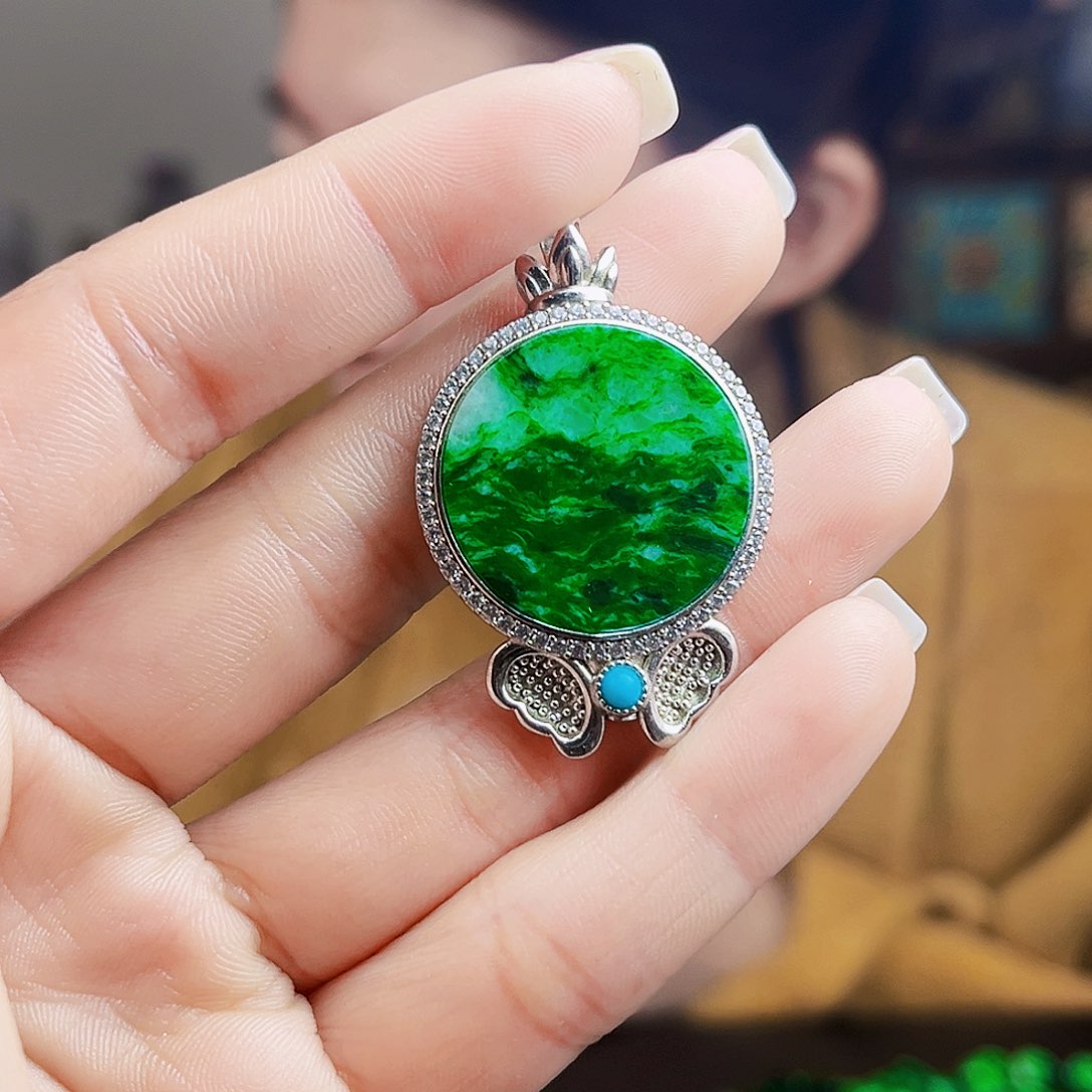 颈饰银S925镶嵌翡翠多样性