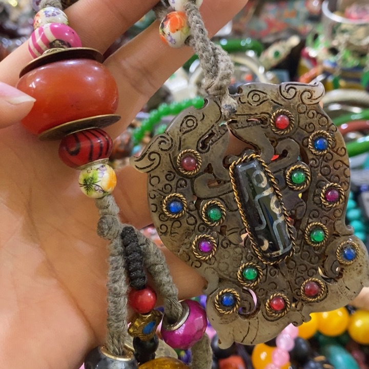 宫廷影视老旧工艺摆件