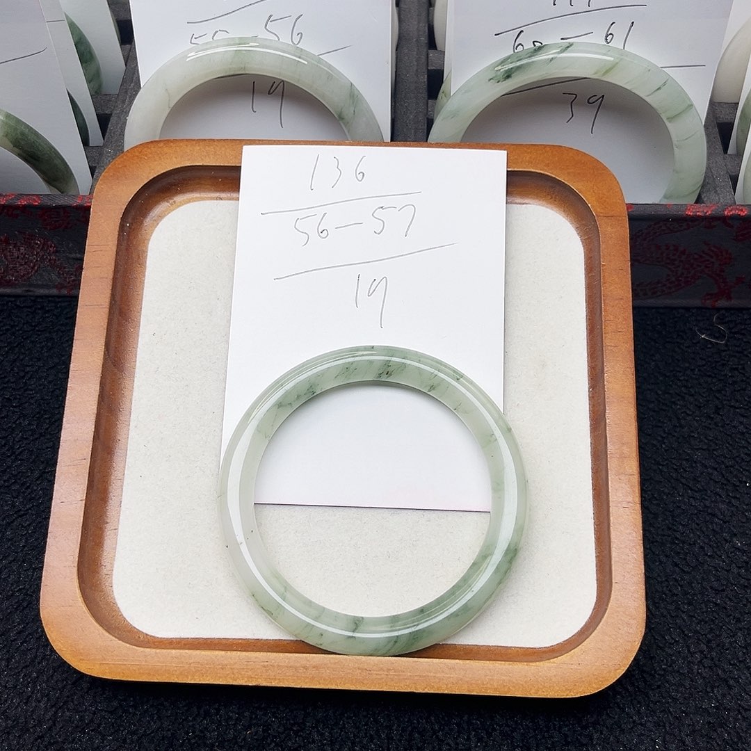 石英质玉未镶嵌手镯136