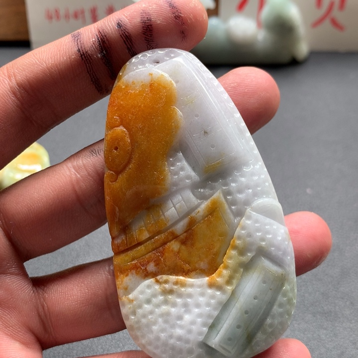 翡翠未镶嵌颈饰保真天然a货翡翠