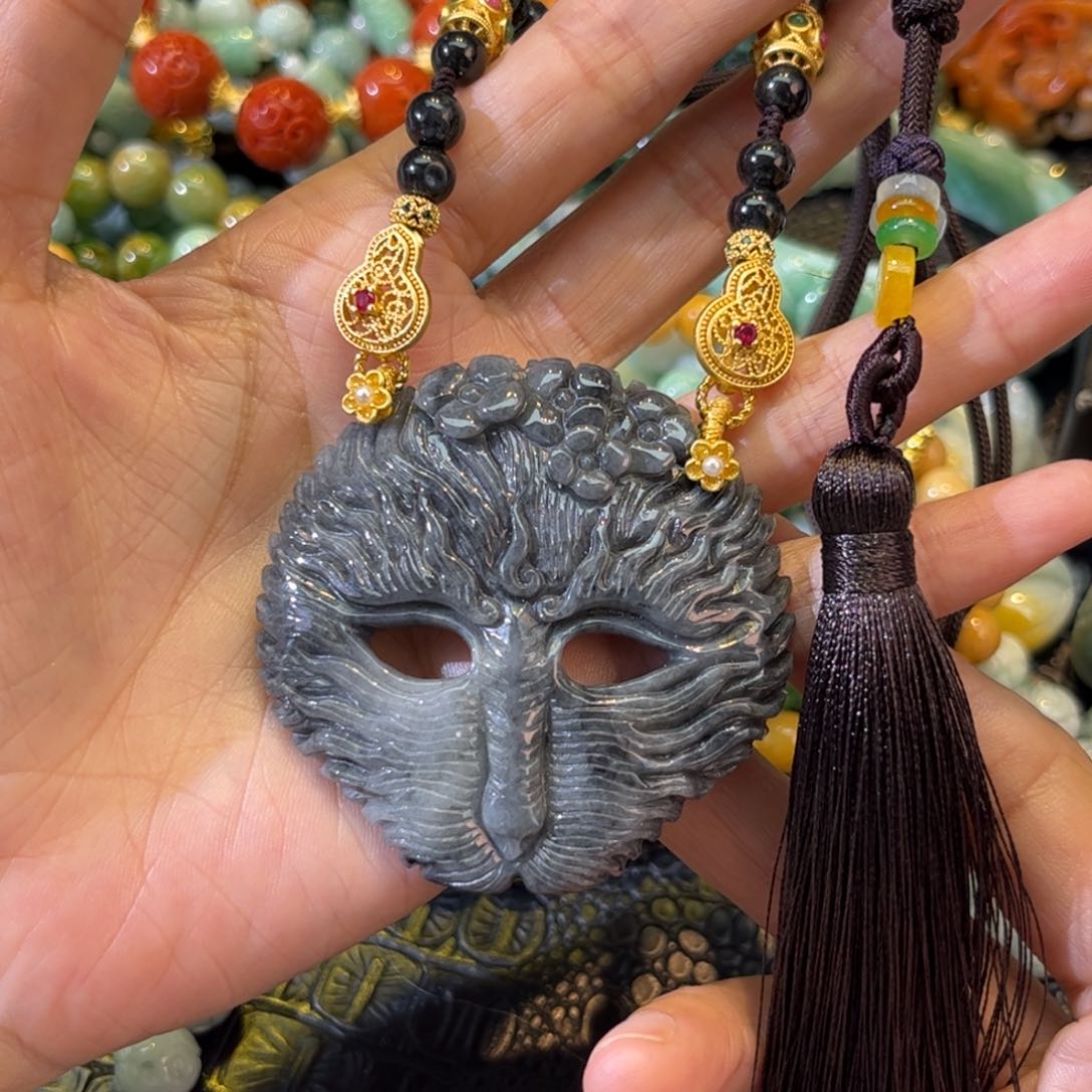 翡翠颈饰未镶嵌待编款