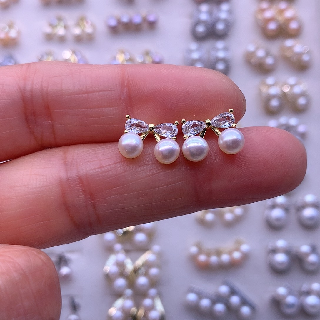 淡水珍珠耳饰合金