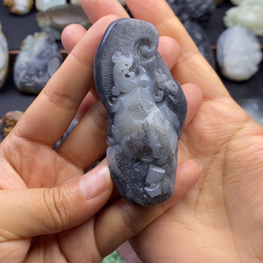 和田玉未镶嵌挂件