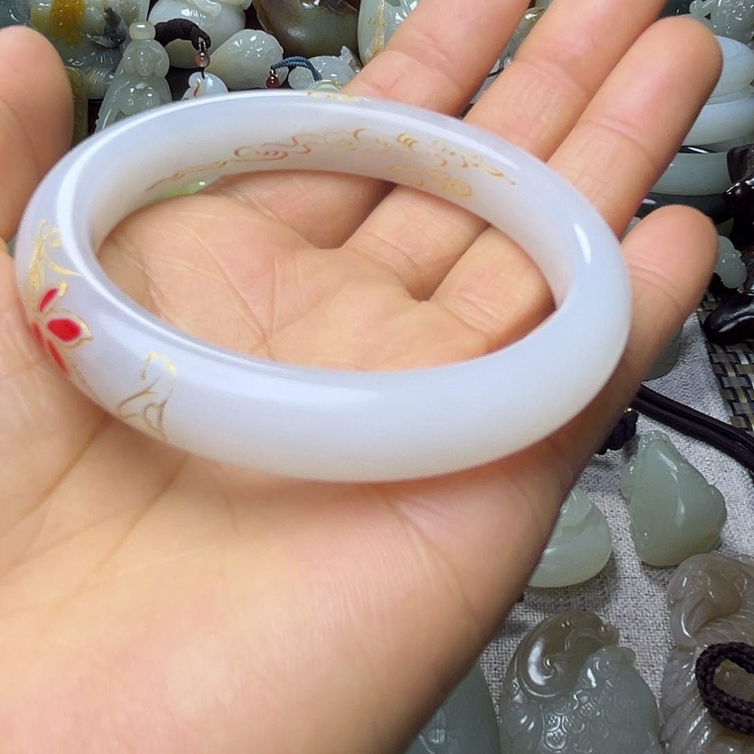 和田玉未镶嵌手镯