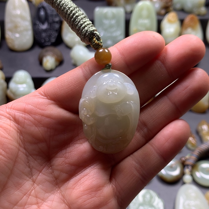 和田玉（糖玉）颈饰未镶嵌