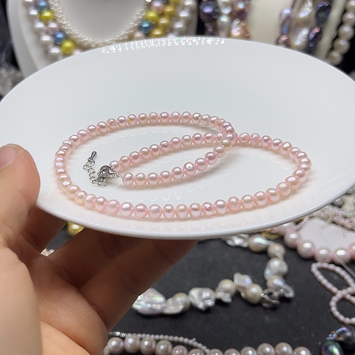 颈饰淡水珍珠未镶嵌