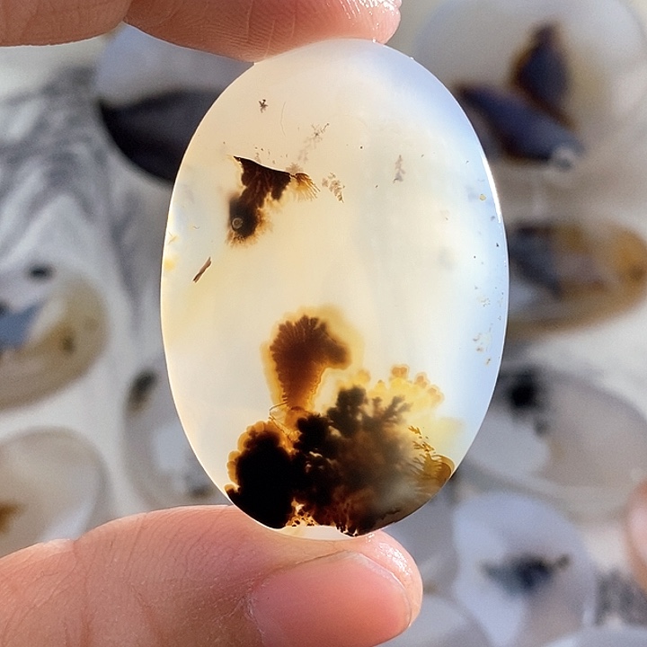 玛瑙/玉髓颈饰未镶嵌