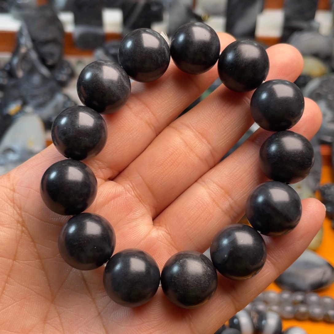 未镶嵌和田玉手串