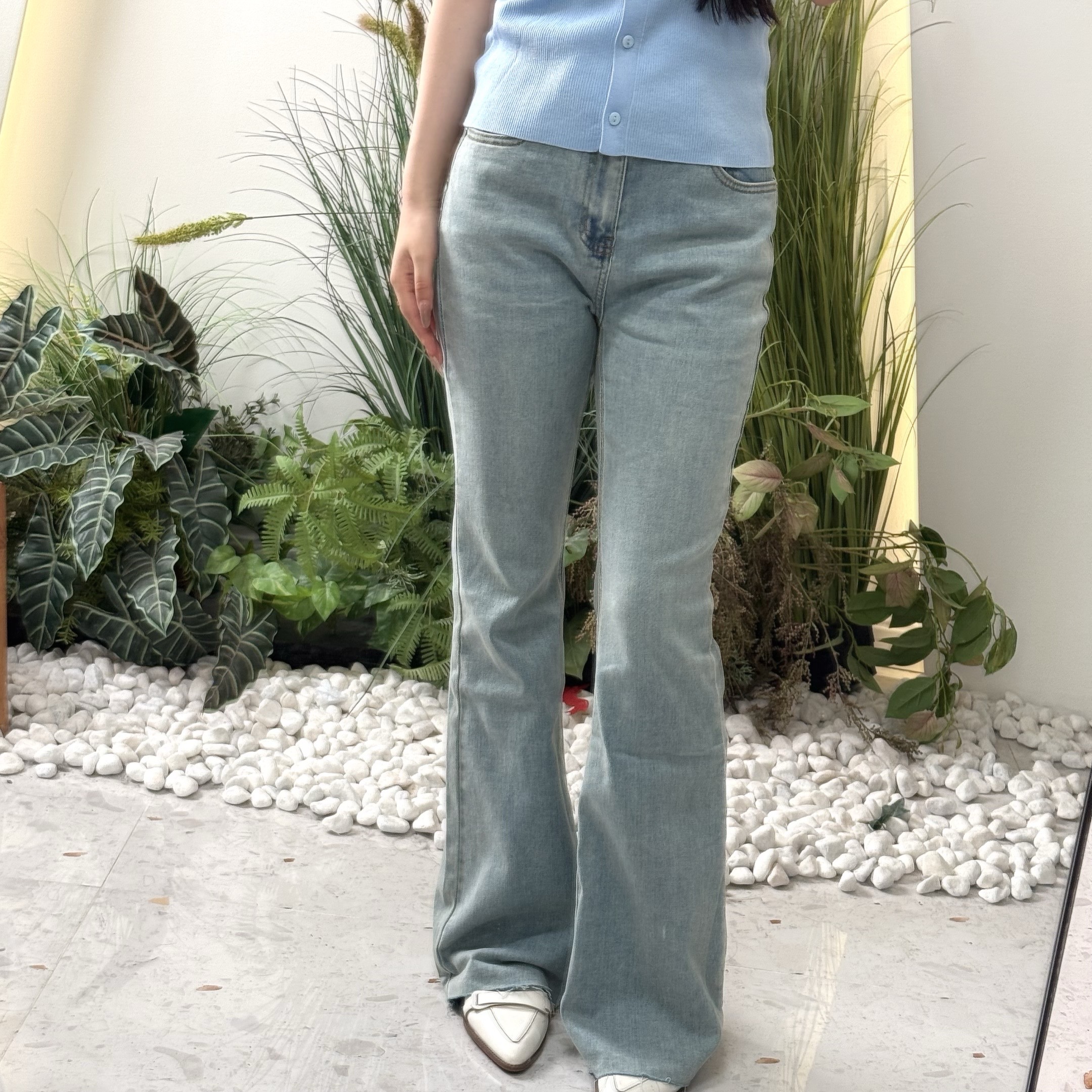 Lagogo/拉谷谷高腰磨白翻边牛仔裤女装显瘦时尚微喇NANN5A5J92