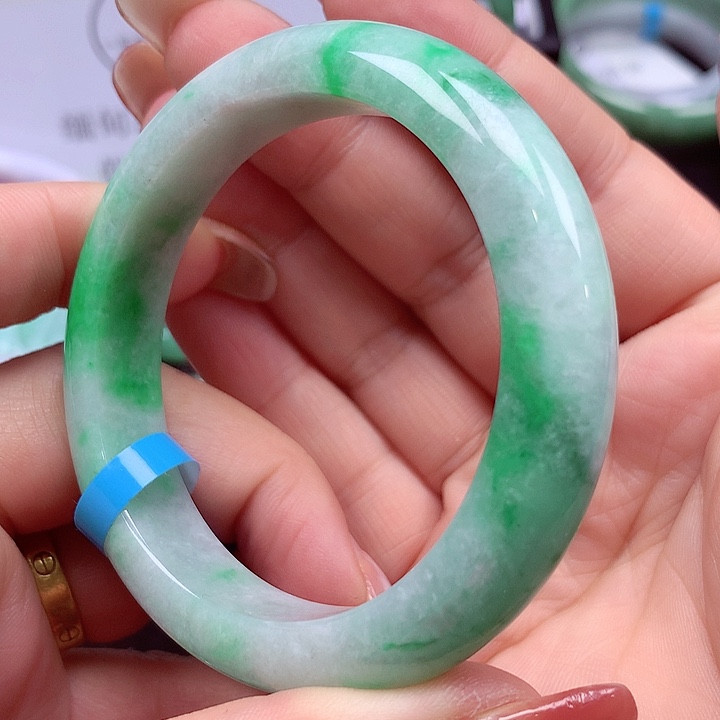 未镶嵌手镯翡翠翡翠