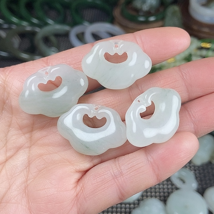 石英岩玉未镶嵌颈饰