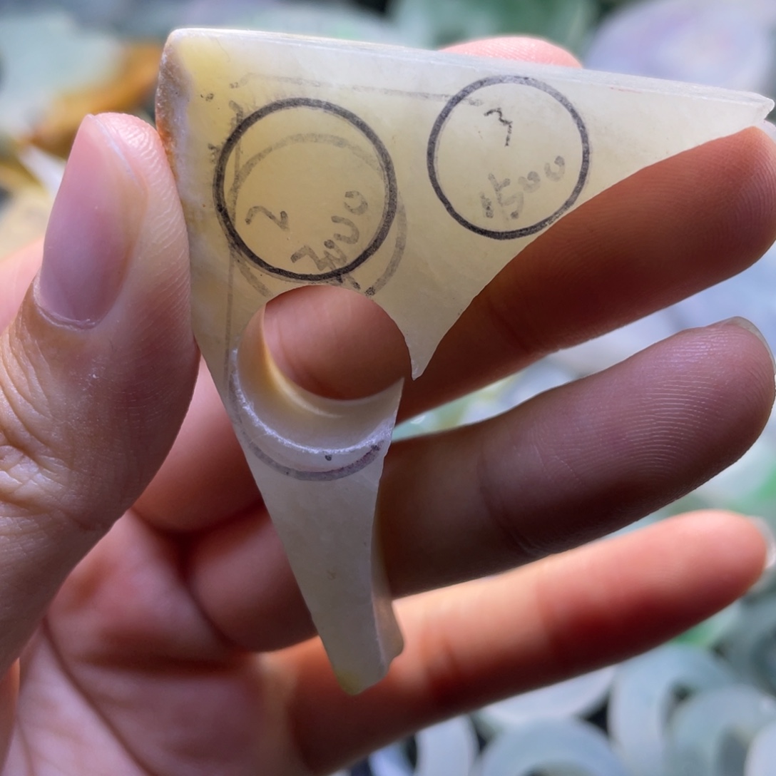 o***座定制翡翠未镶嵌翡翠