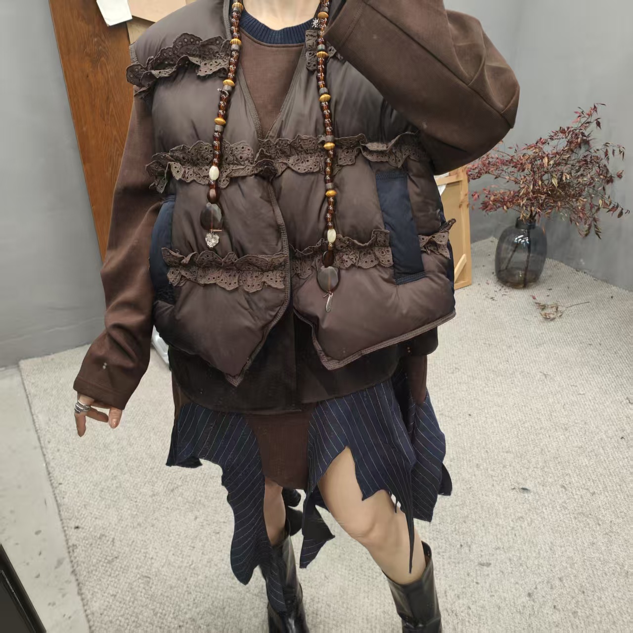 抽绳拼接立领蕾丝韩版女粗横条纹重工棉马甲4341