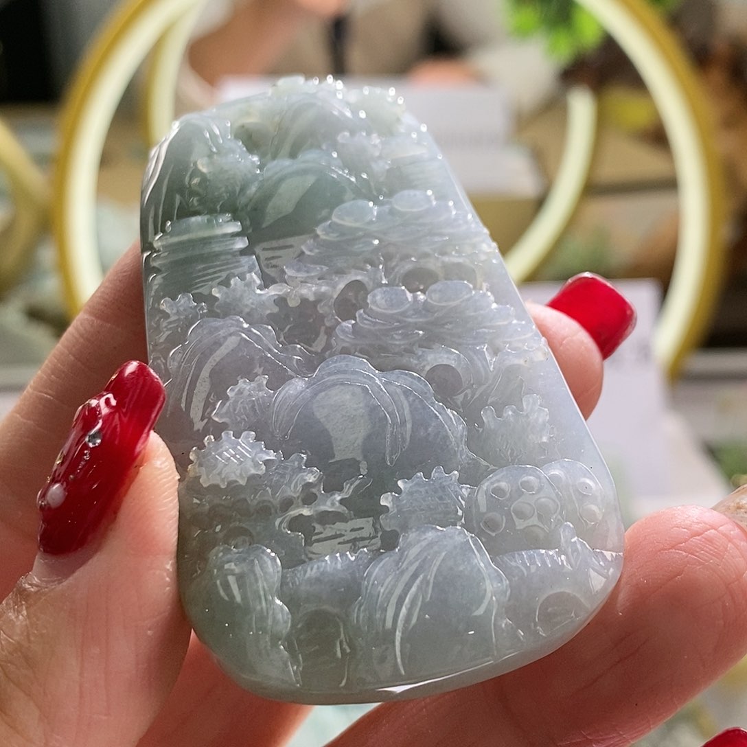 【闪购商品】翡翠颈饰未镶嵌山水