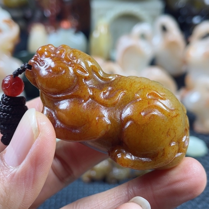 和田玉颈饰未镶嵌石**！