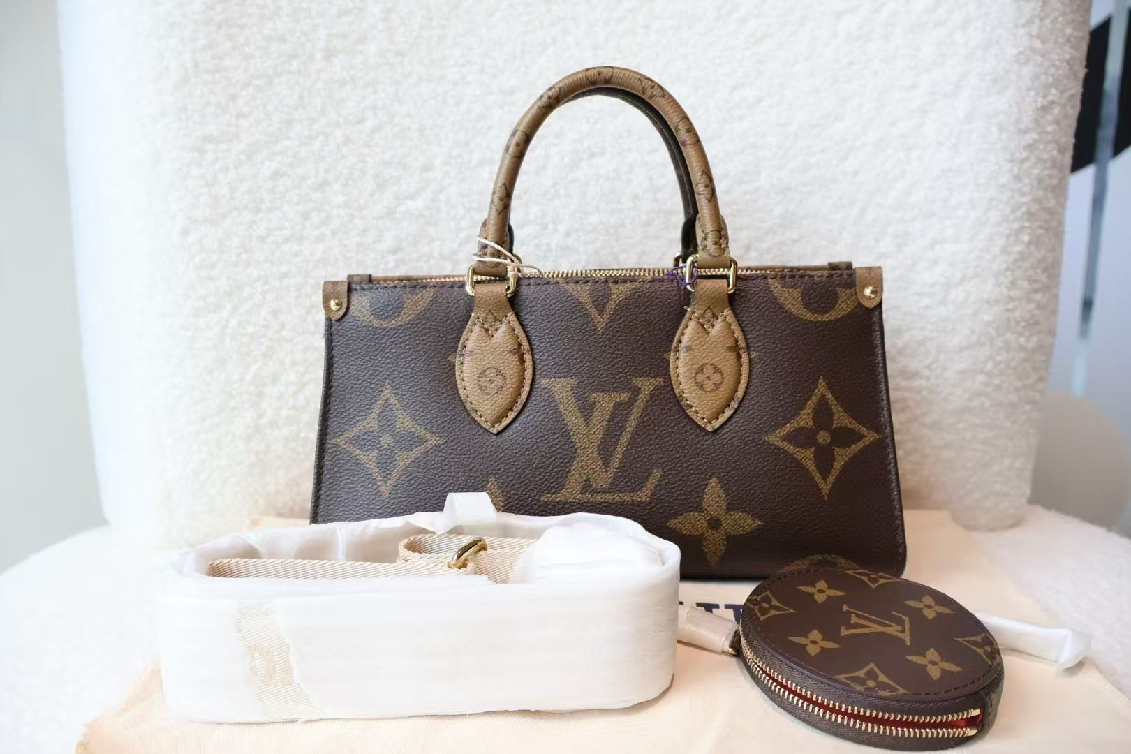 全新未使用 LouisVuitton/路易威登 奢品阁/LV/老花/横版/