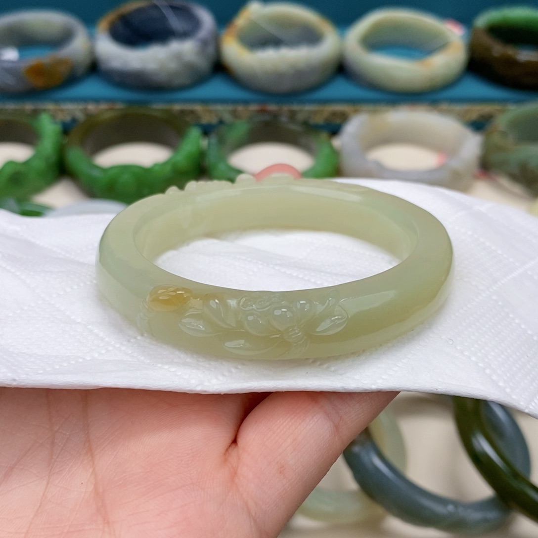 和田玉手镯54.6未镶嵌